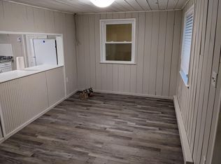 104 Larchmont St, Springfield, MA 01109