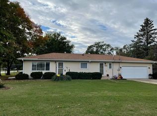 9434 N Alpine Rd, Machesney Park, IL 61115