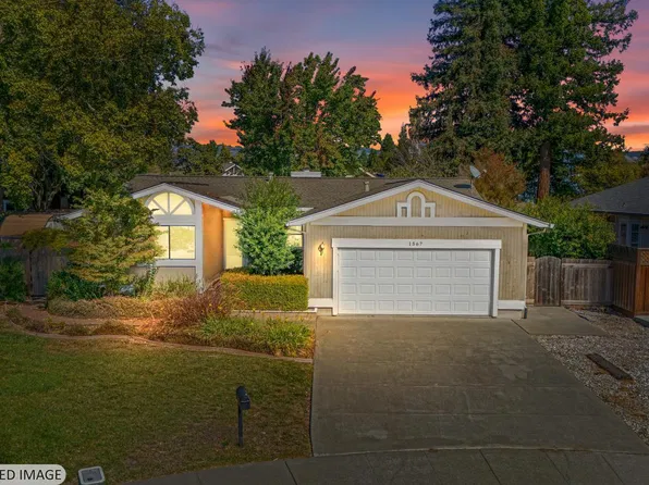 1567 Cerro Sonoma Circle, Petaluma, CA 94954