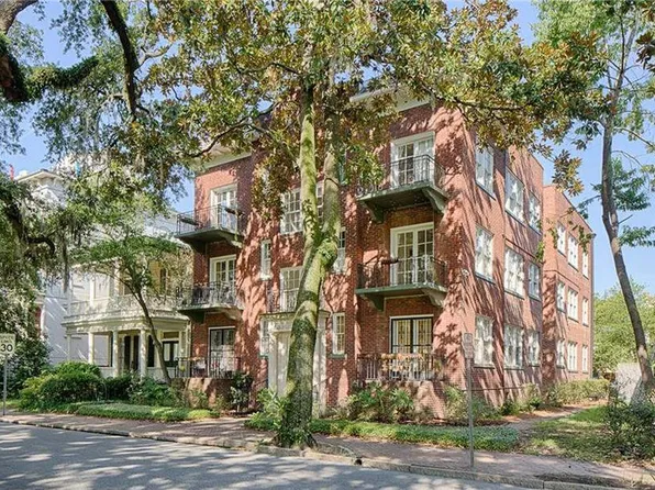 805 Whitaker St, Savannah, GA