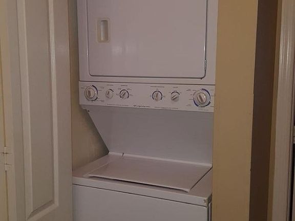 3rd image of 8210 NW 10th St APT 10