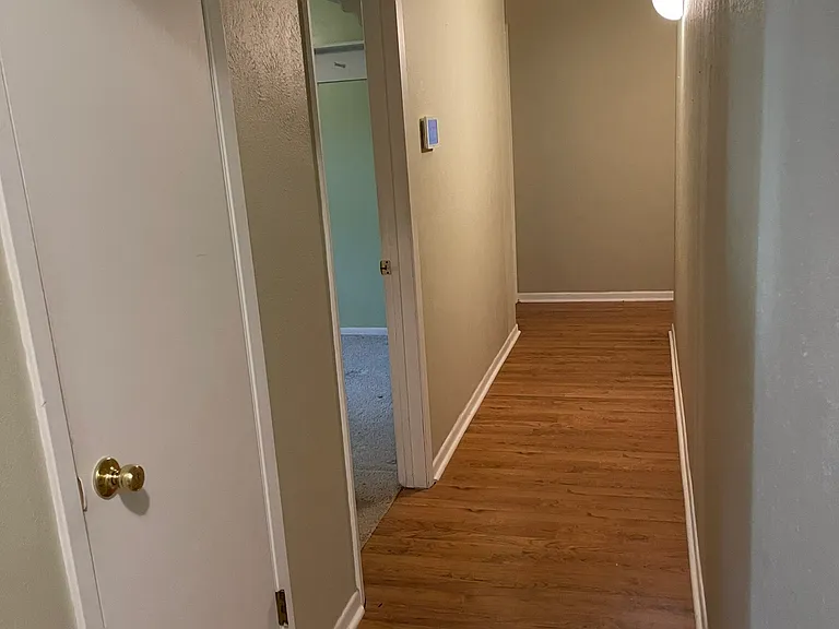 3706 Lancelot Ln — Photo 5