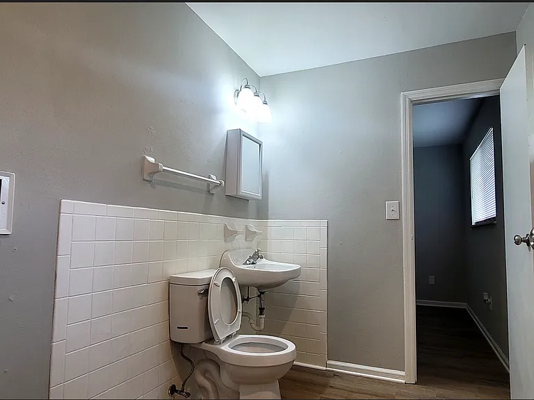 3030-3032 Creekview Circle — Photo 9