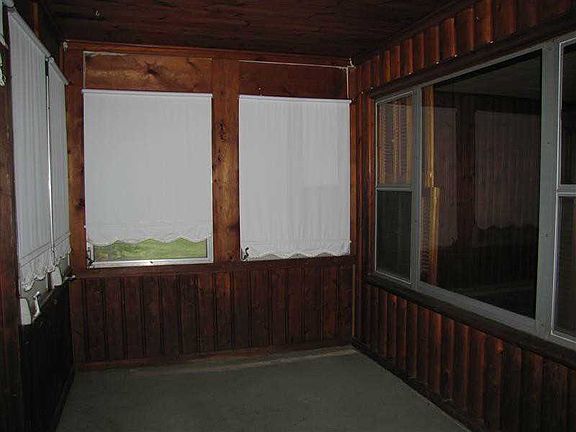 2nd image of 11325 Elm St