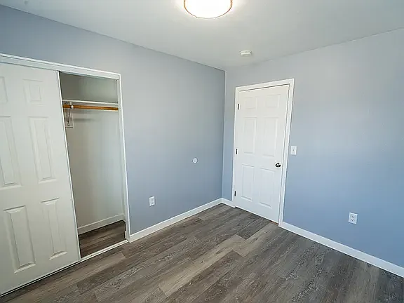 10374 Long Beach Blvd #6 — Photo 14