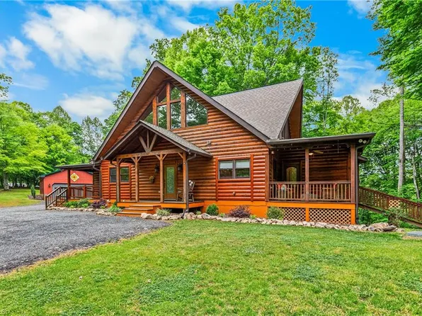 1160 River Bluff Trl, Tobaccoville, NC 27050
