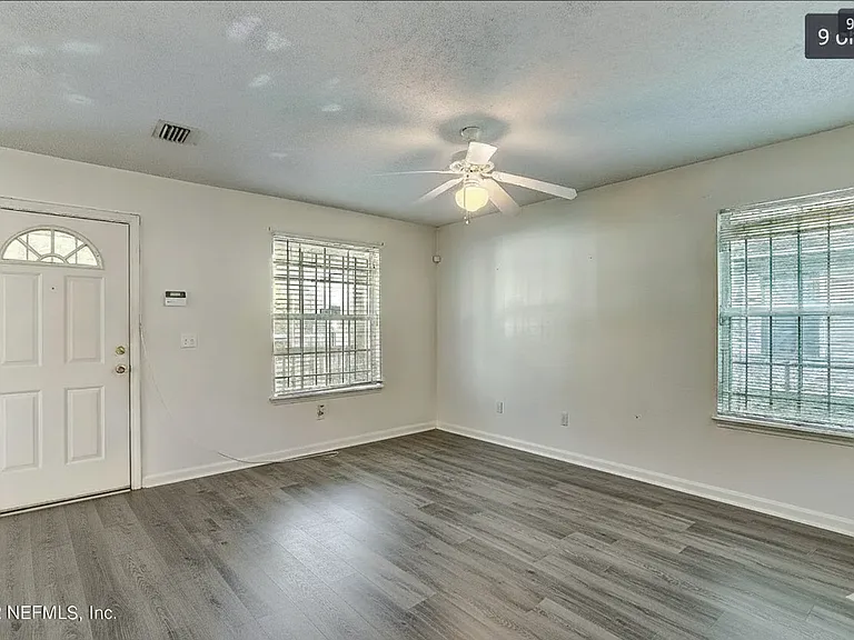 345 Belfort St — Photo 12