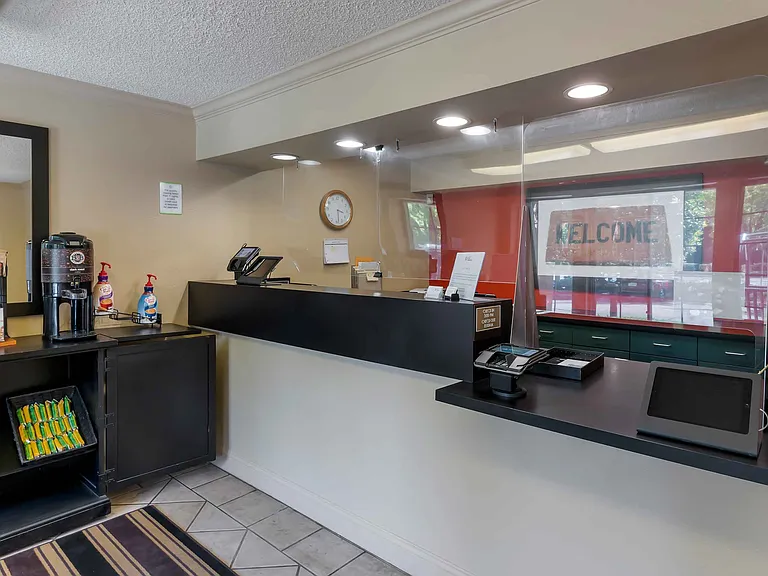 Lobby and Guest Check-in