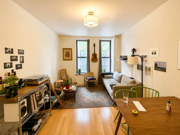 352 W 46th St APT 1A, New York, NY 10036