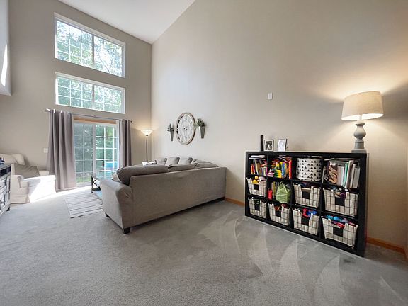 3rd image of 2424 Wilton Ln #2424