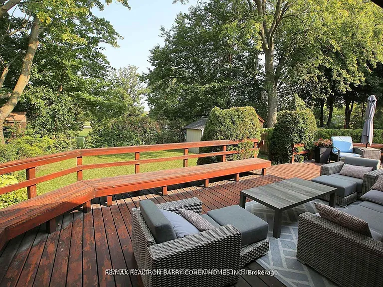 130 Grandview Ave — Photo 19