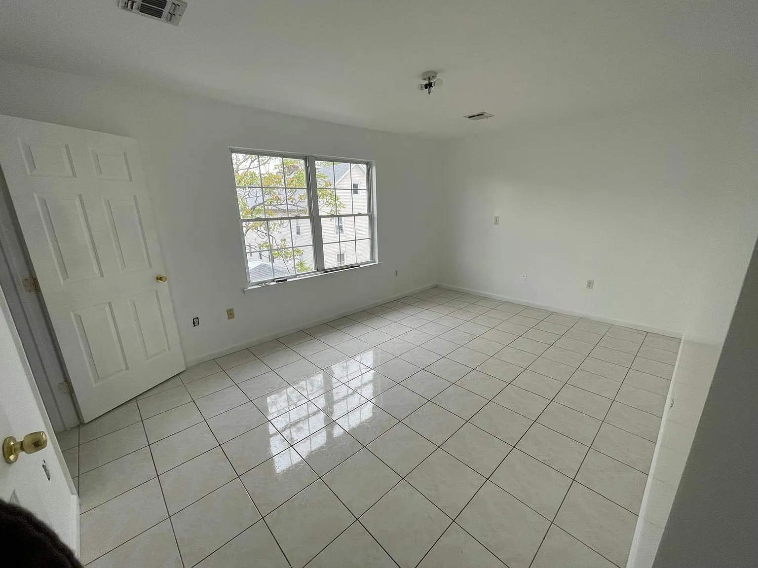 3 bed, $2,595 — Photo 3