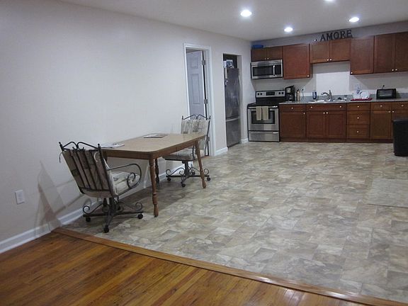 2nd image of 508/510 N Franklin St