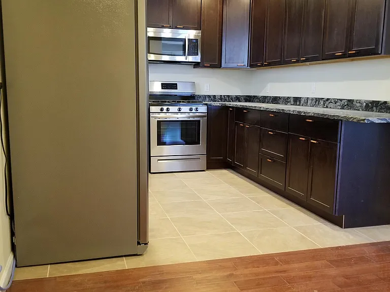 5802 Roosevelt Way NE — Photo 16
