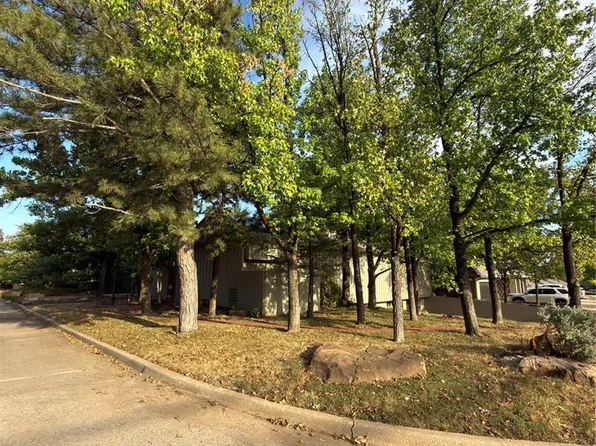 6219 Riviera Dr, Oklahoma City, OK 73112