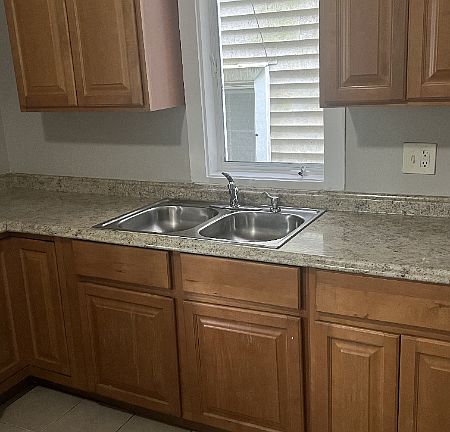 5th image of 36 O Connell St #1