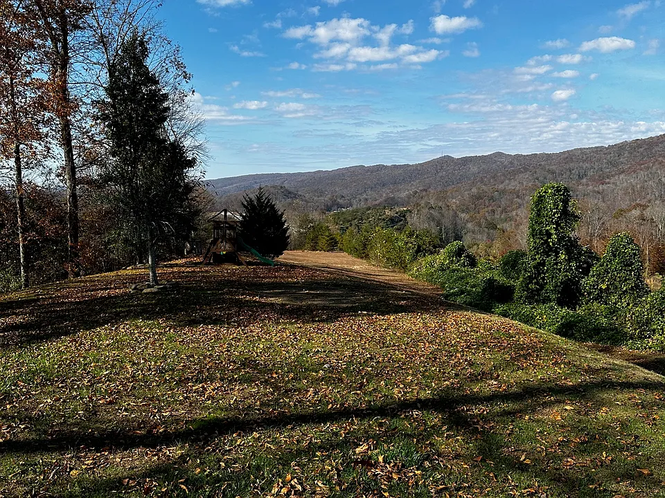 Crescent Dr