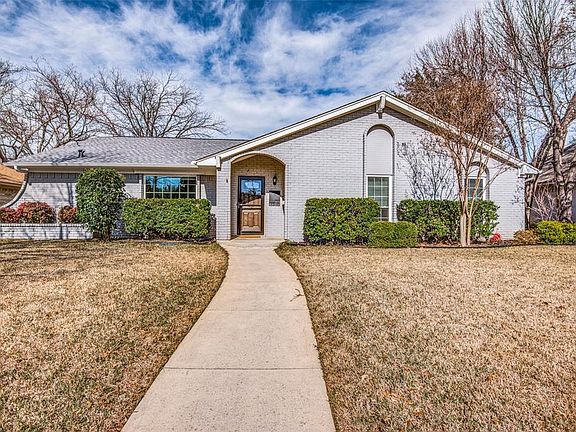 2nd image of 2841 Maydelle Ln