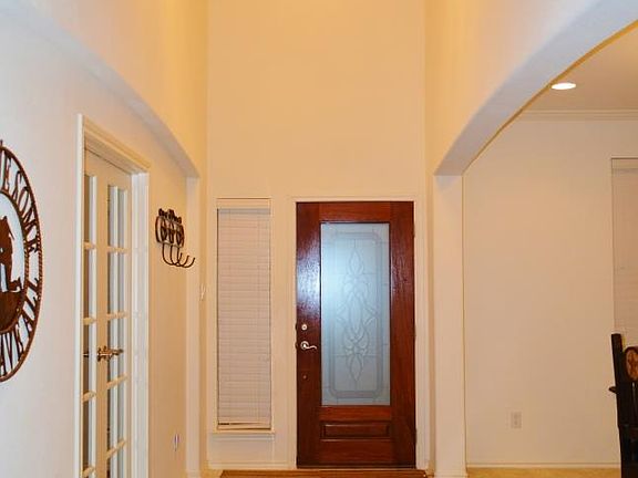 3rd image of 604 Marble Falls Ct