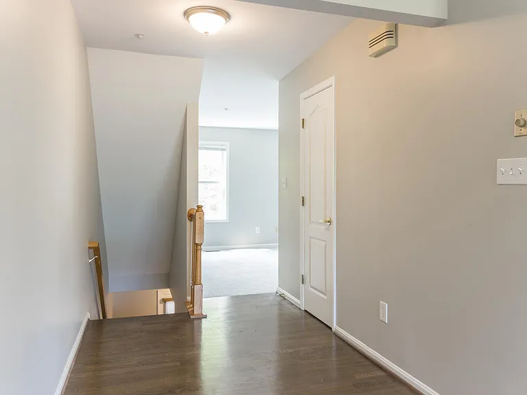 733 Mashie Ct — Photo 11