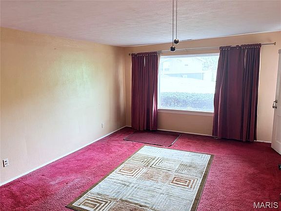 2nd image of 4004 Engler Ave