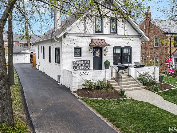 3rd image of 8027 Teasdale Ave