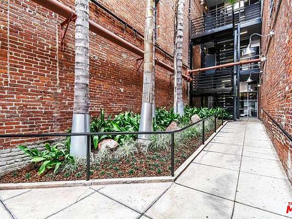 3rd image of 500 Molino St Suite 107