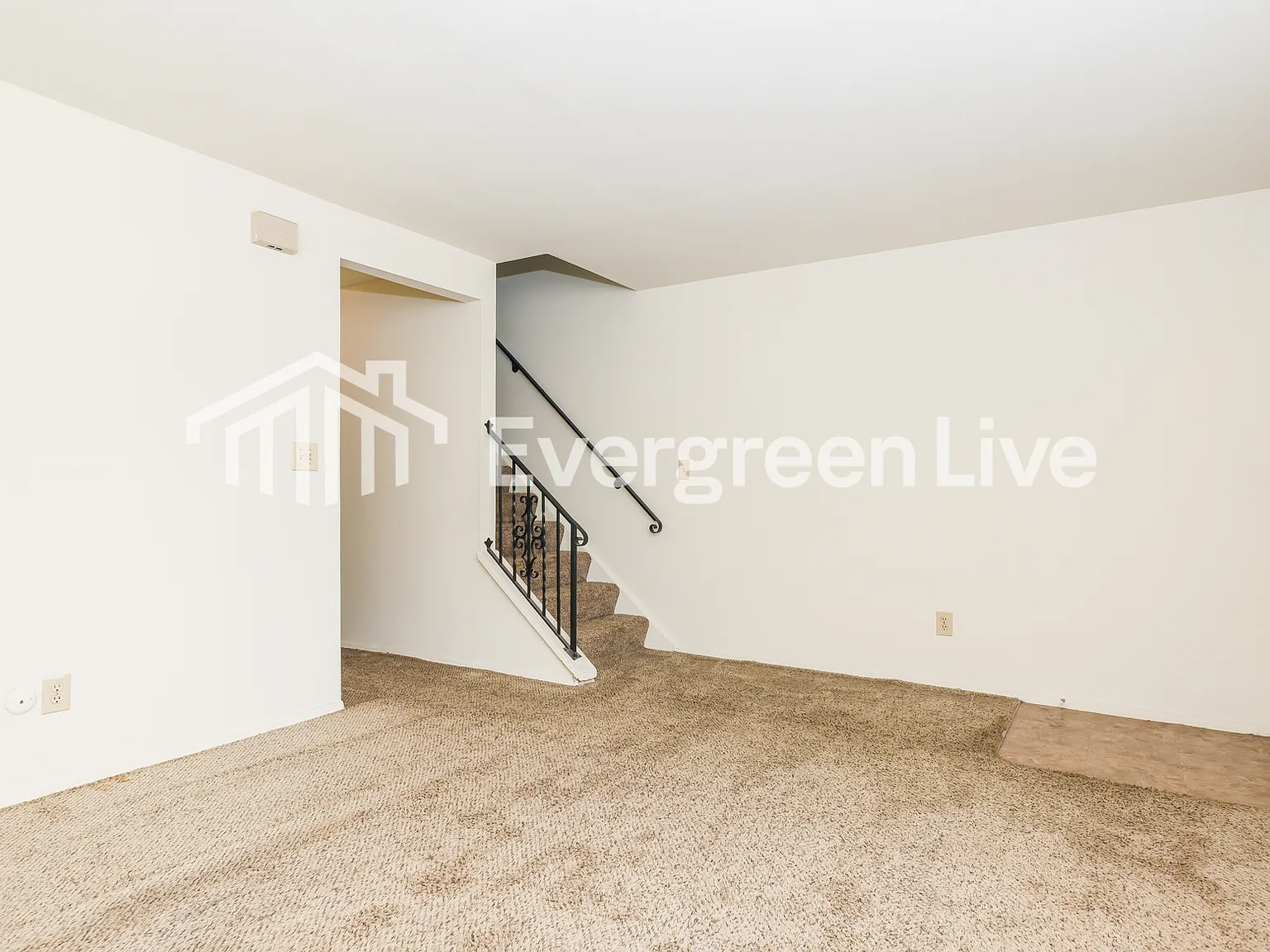 2 bed, 1.5 bath, 1094 sqft, $995 — Photo 4