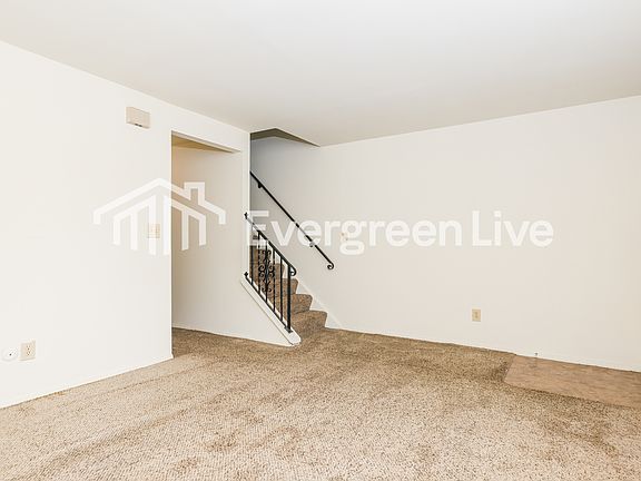 4th image of 8047 Mount Aetna St
