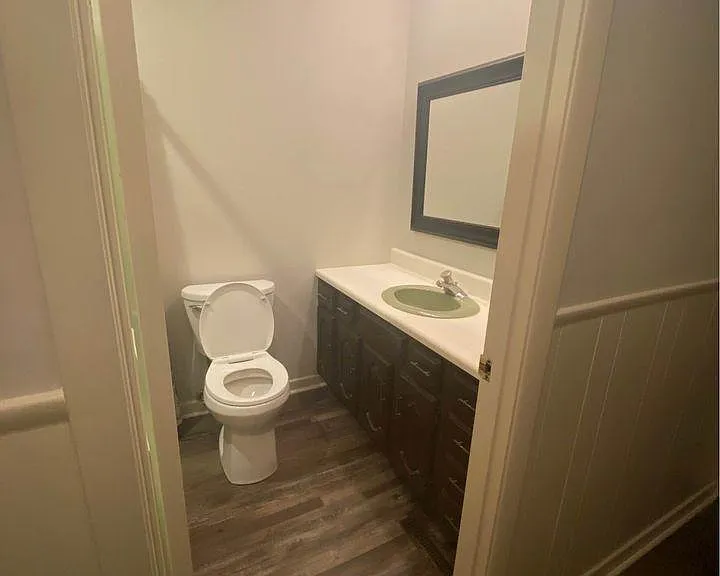Hall Full bath