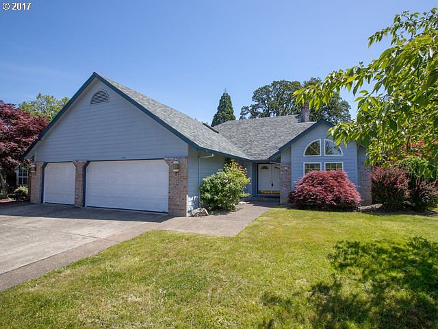 1st image of 1700 NE Trisha Dr