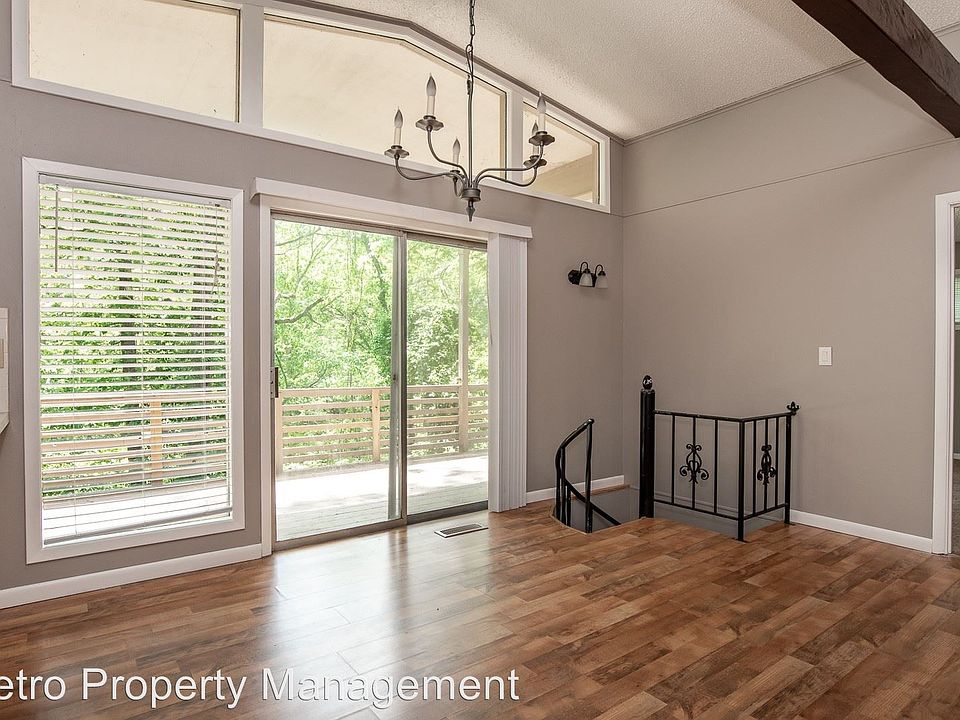 1st image of 9 Arnold Ln