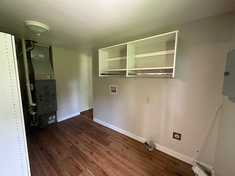 1728 Wayside Dr — Photo 7