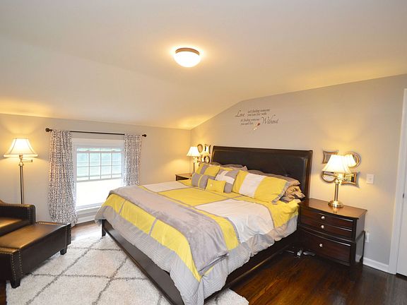 5th image of 7 Laureldale Dr
