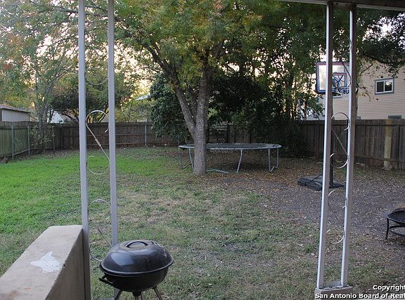 3rd image of 13630 Bell Dr