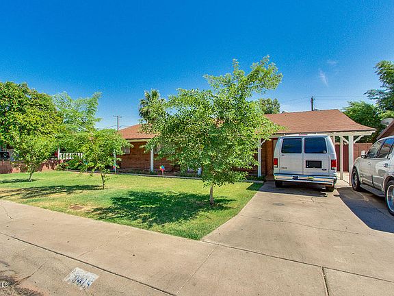 3rd image of 3415 W Sierra Vista Dr