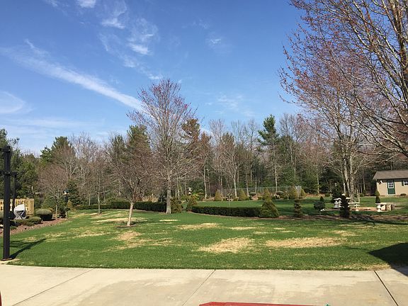 2nd image of 1025 Anthony Dr