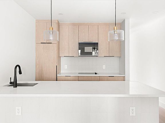 5th image of 420 7th Ave APT 3