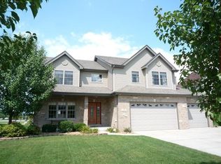 71 Indigo Dr, Dyer, IN 46311