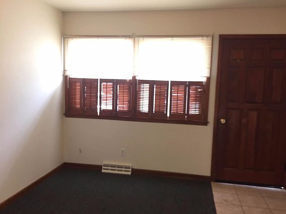 3rd image of 300 N 1st St