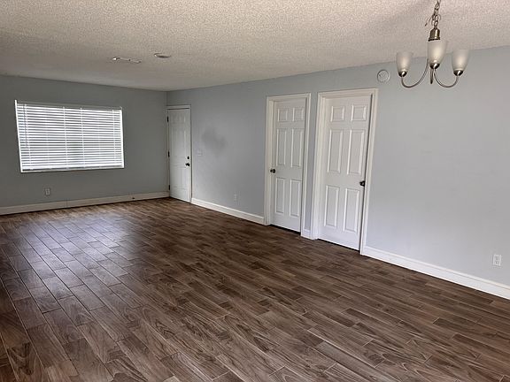 5th image of 12260 Delaware Woods Ln