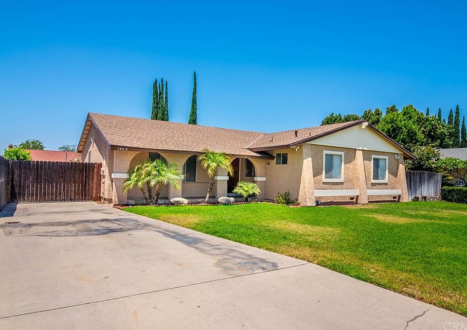 1st image of 1942 S Bonita Ave