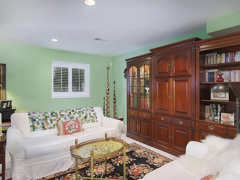 611 Brookstone St — Photo 22