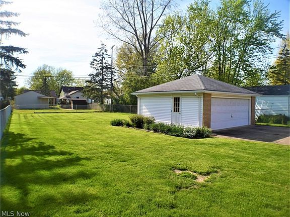 3rd image of 4124 W 223rd St