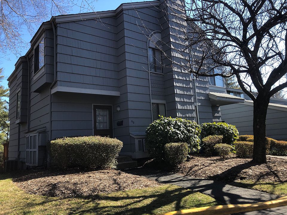 1st image of 60 Branchwood Ln