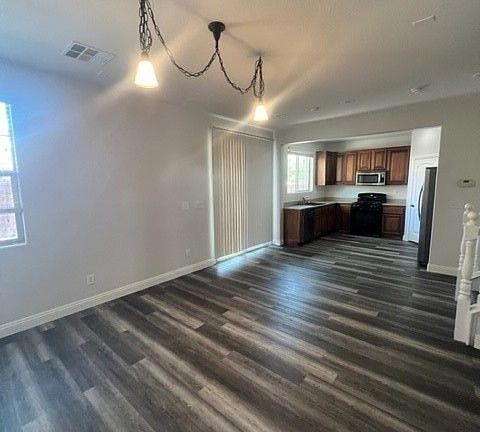 4th image of 10424 Winter Grass Dr
