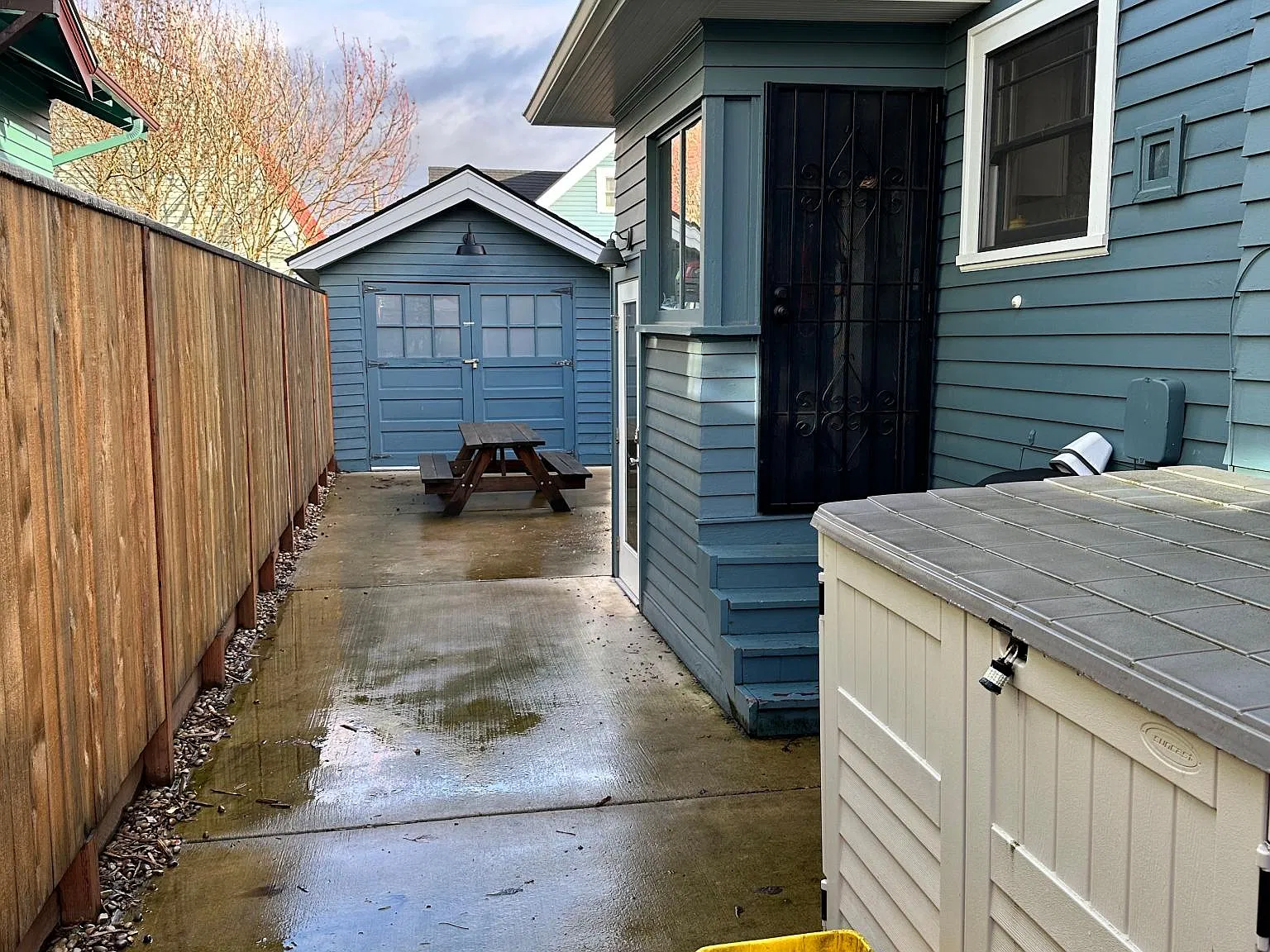 Studio, 750 sqft, $1,475 — Photo 2