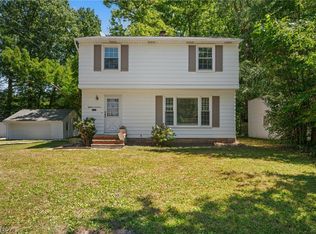 1819 Oakmount Rd, South Euclid, OH 44121