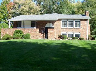 317 Harbor Rd, Erie, PA 16511