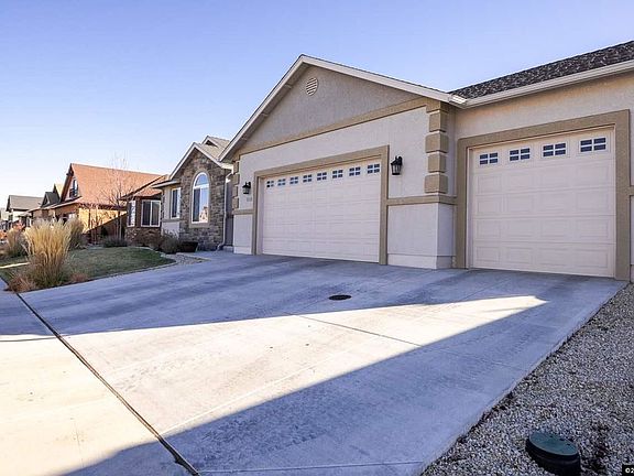 2nd image of 1113 Chantel Dr